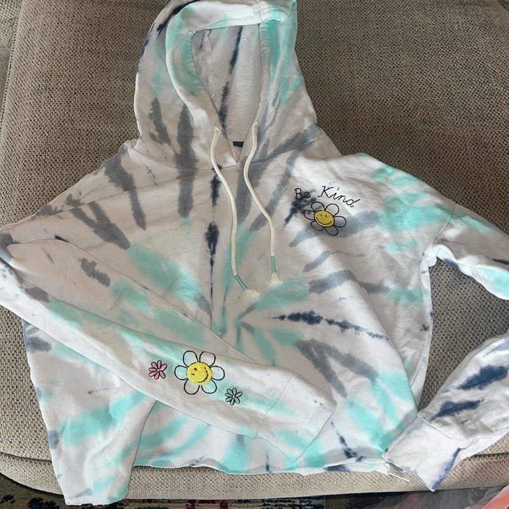 super cute sweatshirt